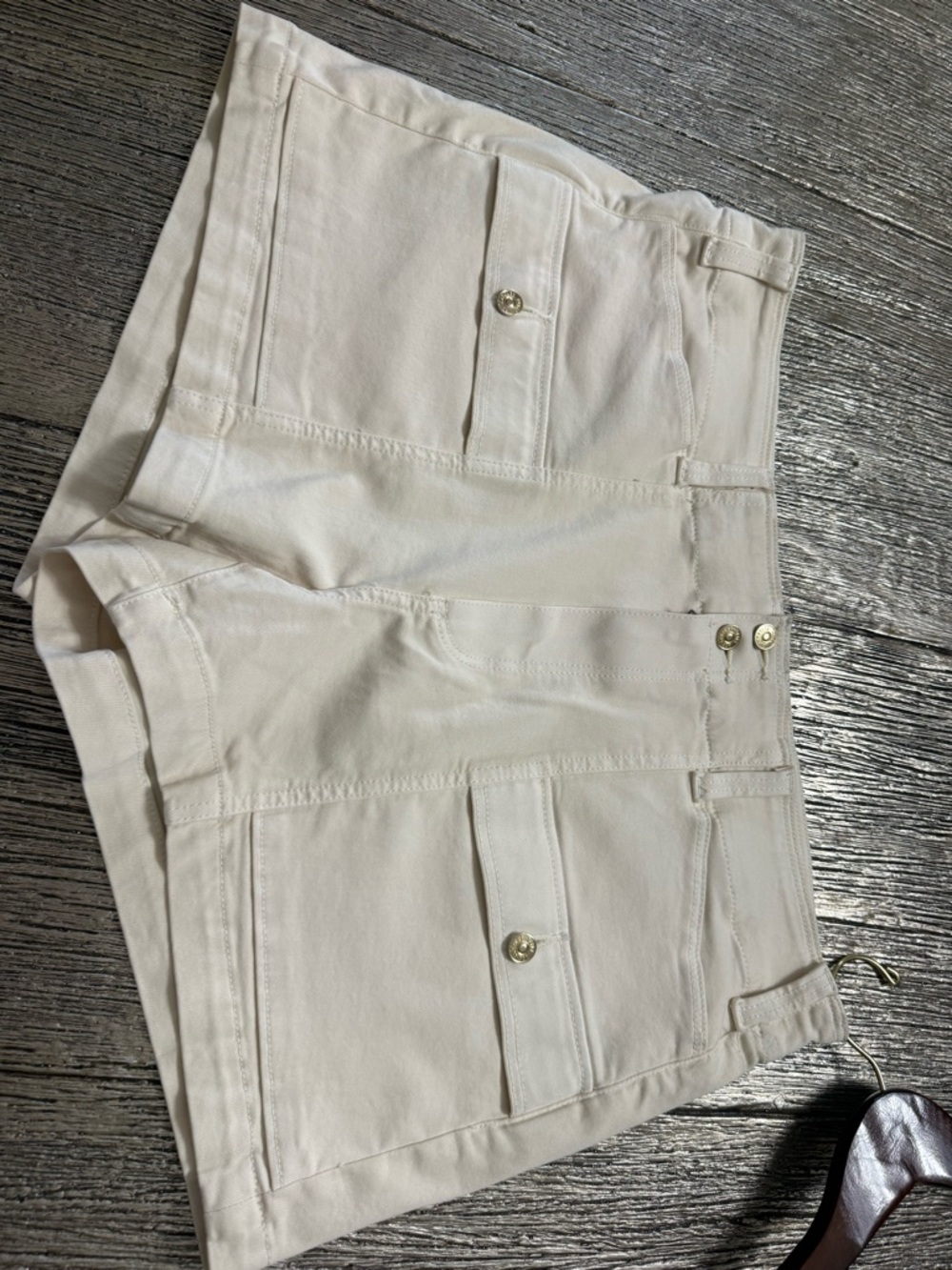 Paige Olivia Cargo Denim shorts in Auartz Sand NWOT size 32